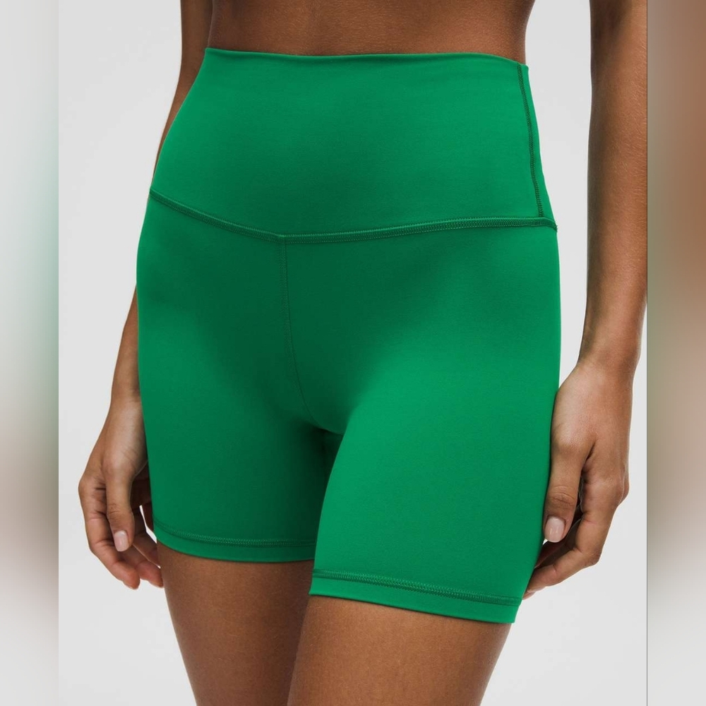 Lululemon Align Shorts Raceway Green Size 8 Medium - Picture 4 of 5
